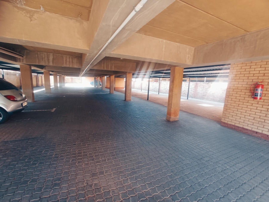 1 Bedroom Property for Sale in Die Bult North West